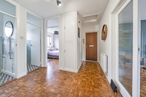 Flat 5, Meadow Court, 24 Beckenham Grove, Bromley, BR2 0XA