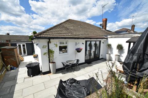 3 bedroom bungalow for sale, Nalders Road, Chesham, HP5