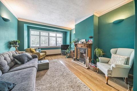99 Langley Way, West Wickham, BR4 0DJ