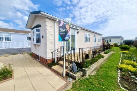 1 bedroom park home for sale, Kings Park Homes Creek Road, Canvey Island, SS8
