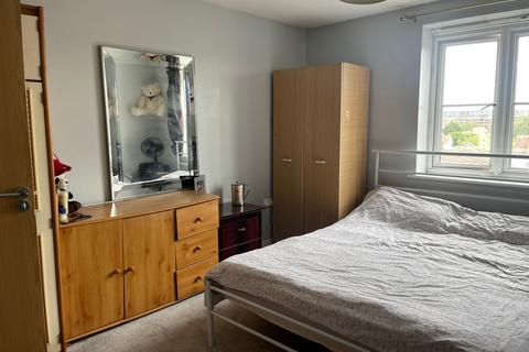 2 bedroom apartment for sale, Centrika, Bath Road, Slough, Berkshire, SL1