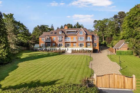 1 bedroom apartment for sale, Holtwood Road, Oxshott, KT22