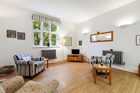 1 bedroom apartment for sale, Forfar Road, London, SW11