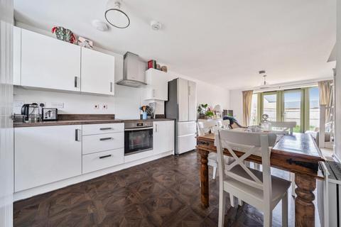 2 bedroom end of terrace house for sale, Moreton-In-Marsh,  Gloucestershire,  GL56