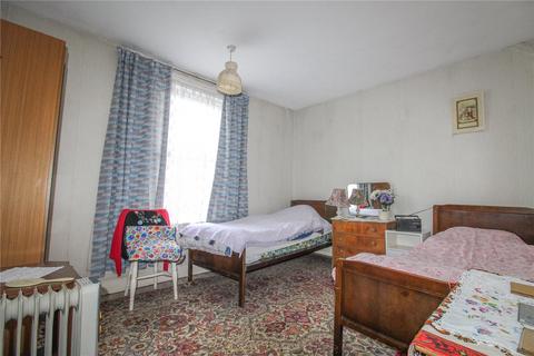 6 Westbourne Road, Trowbridge, BA14 0AJ