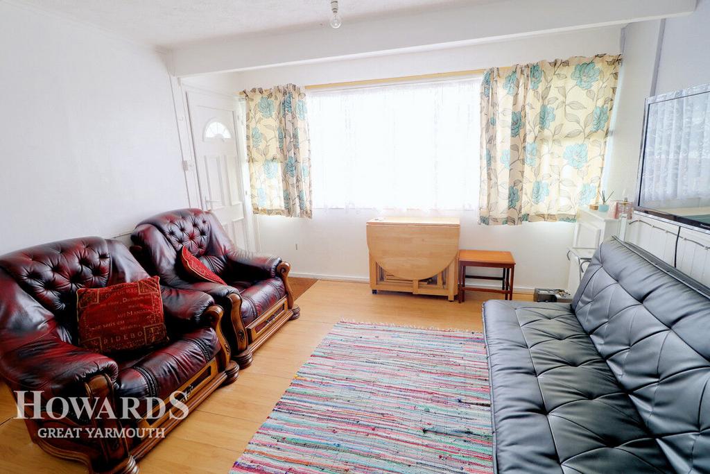 California Sands, California Road, California 2 bed chalet for sale £