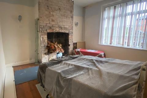 83 Glebe Street, Shaw, Oldham, OL2 7SF