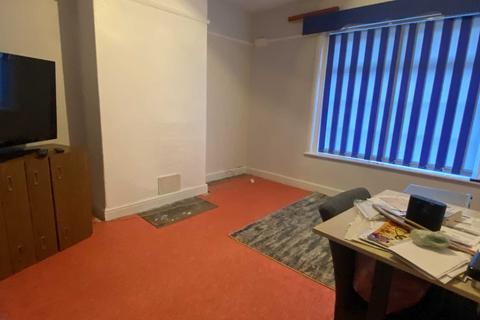 83 Glebe Street, Shaw, Oldham, OL2 7SF