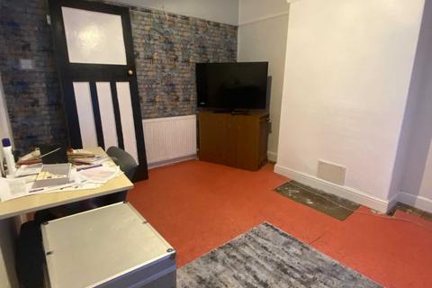83 Glebe Street, Shaw, Oldham, OL2 7SF