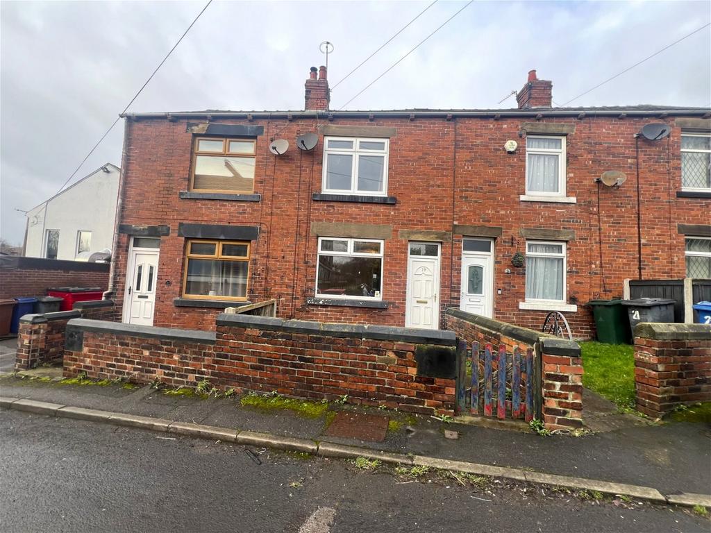 Station Road, Darton, S75 5HT 2 bed terraced house £695 pcm (£160 pw)