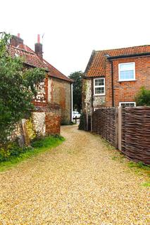 3 bedroom semi-detached house to rent, Market Place, Norfolk, PE31