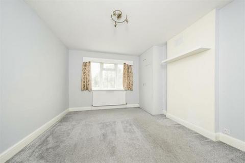 73 Park Road, Hounslow, TW3 2HJ