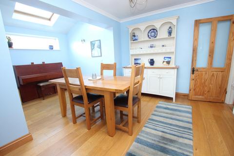 12 Bunkers Hill, Bunkers Hill, Kidlington, OX5 3BA
