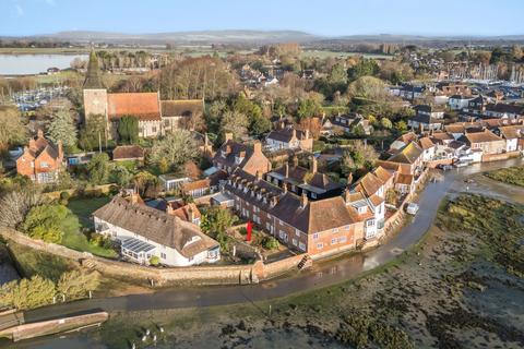 3 bedroom terraced house for sale, High Street, Bosham, PO18