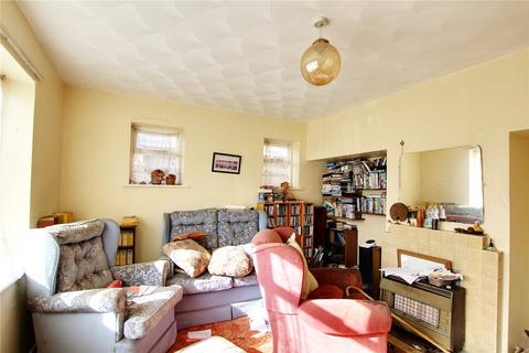 8 Meadow Way, Ferring, Worthing, BN12 5LD