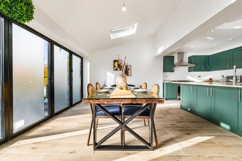 39 Broadhaven, Cardiff, CF11 8DA