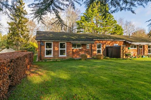 3 bedroom detached bungalow for sale - Headbourne Worthy House, Winchester, SO23