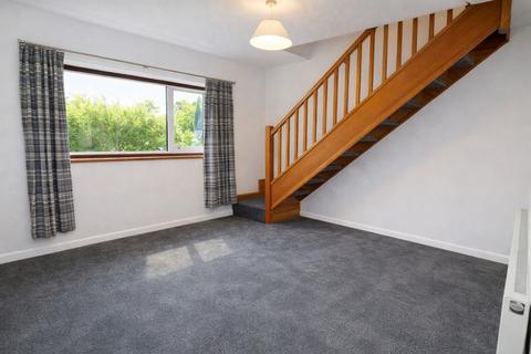 4 bedroom semi-detached house to rent, Hawthorn Road, Christleton, Chester