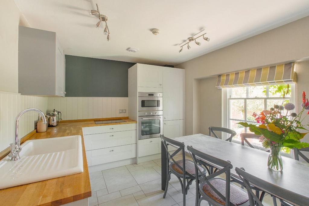 Cottage Kitchen