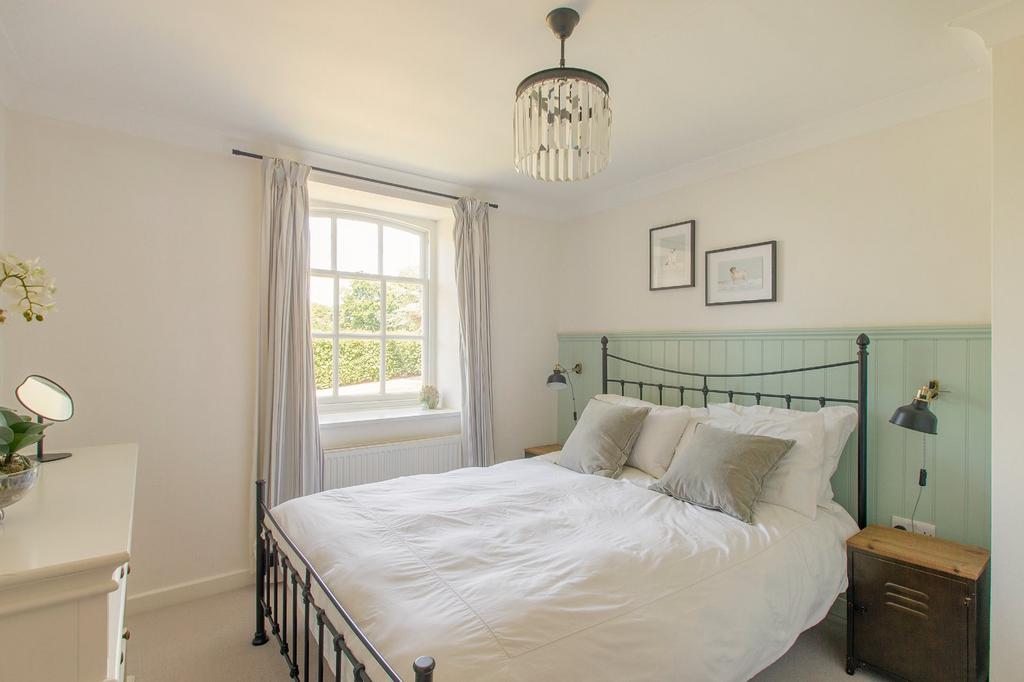 Cottage Bedroom 2