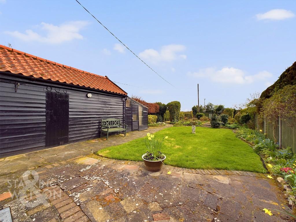Bury Road, Wortham, Diss 2 bed cottage for sale £210,000