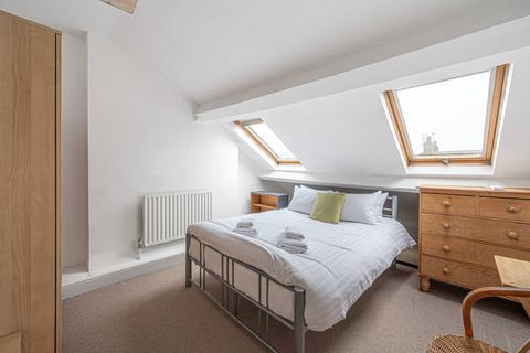 4 bedroom flat for sale, Birchington Road, Kilburn, London, NW6