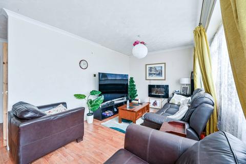 4 bedroom end of terrace house for sale, Marshalls Grove, Woolwich, London, SE18