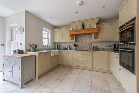 3 bedroom semi-detached house for sale, East Horsley