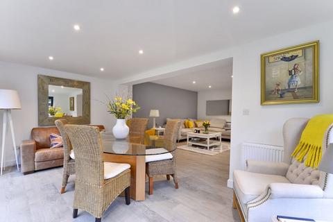Loxacres Chalk Road, Ifold, Billingshurst, RH14 0UD