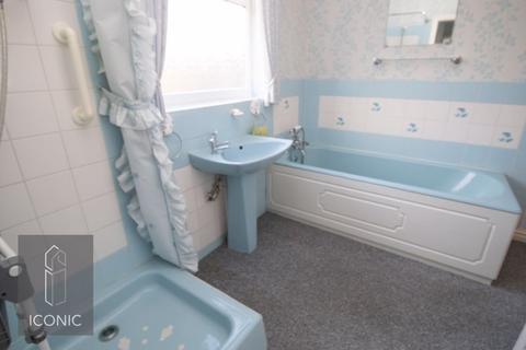 27 Links Close, Norwich, NR6 5PJ