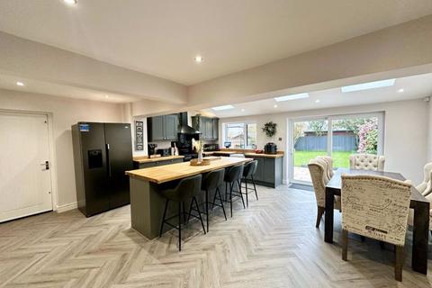14 Collins Road, Walsall, WS8 7AW