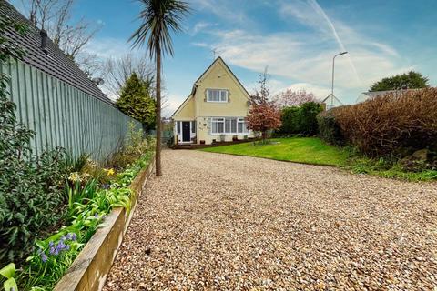 3 bedroom detached house for sale, 102 Parkfields Road, Bridgend, CF31 4BL