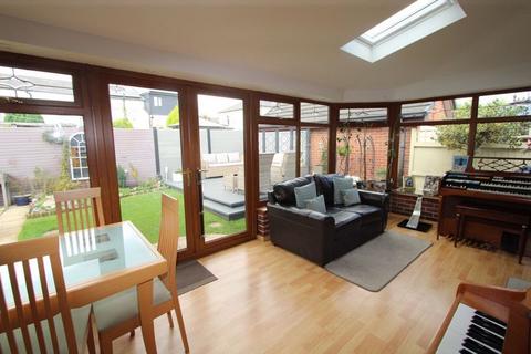 3 bedroom detached bungalow for sale, 11 Old Brow Lane, Rochdale OL16 2QG