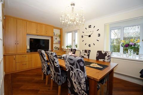 4 bedroom property for sale, Tithe House, 204 Lower Lane, Rochdale OL16 4PT