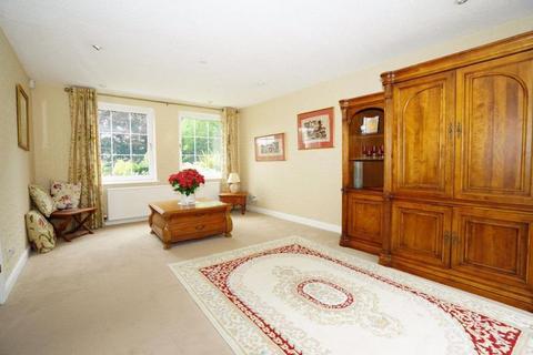 6 bedroom property for sale, 12 Norford Way, Bamford OL11 5QS