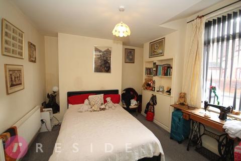 4 bedroom apartment for sale, Heywood Road, Rochdale OL11