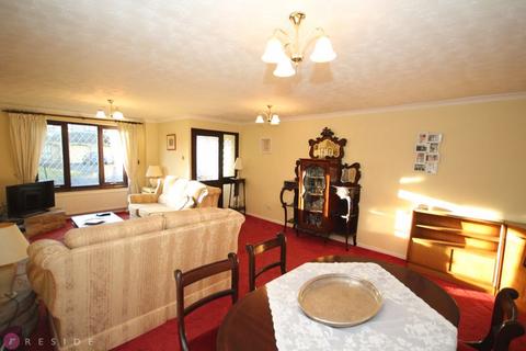 4 bedroom detached bungalow for sale, Chepstow Close, Rochdale OL11
