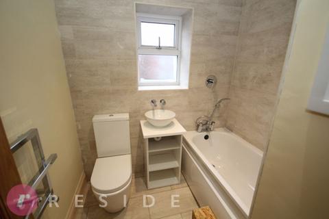 25 Tudor Street, Shaw, Oldham, OL2 7RX