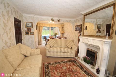 29 Ashley Close, Rochdale, OL11 3EP