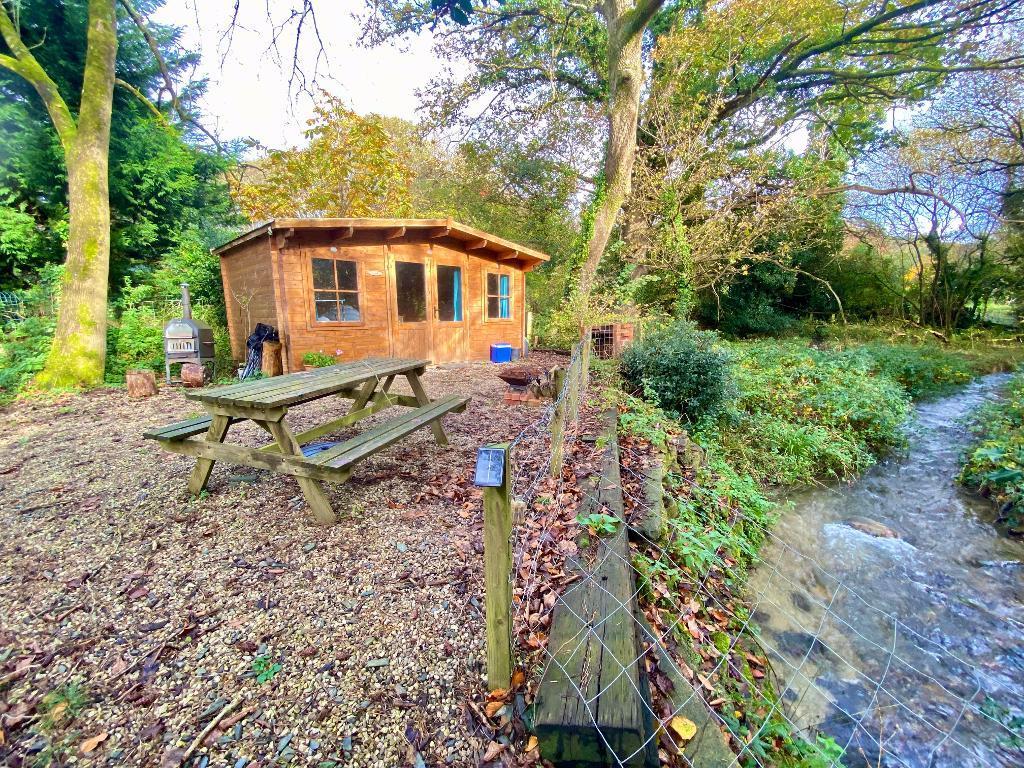 Timber Summerhouse &amp; Stream