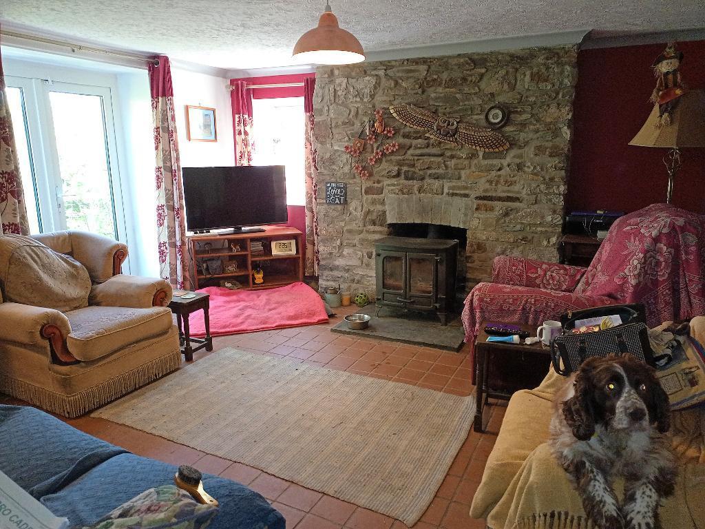 Lounge -View 2