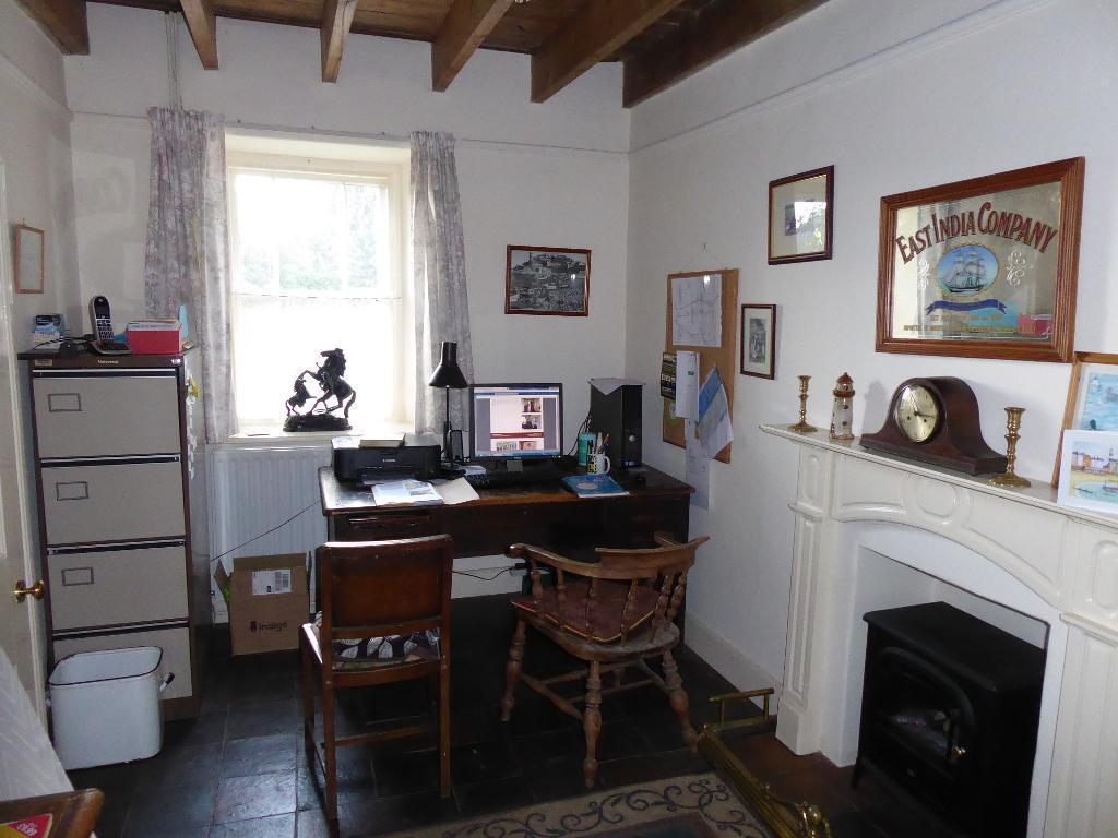 Sitting Room / Study