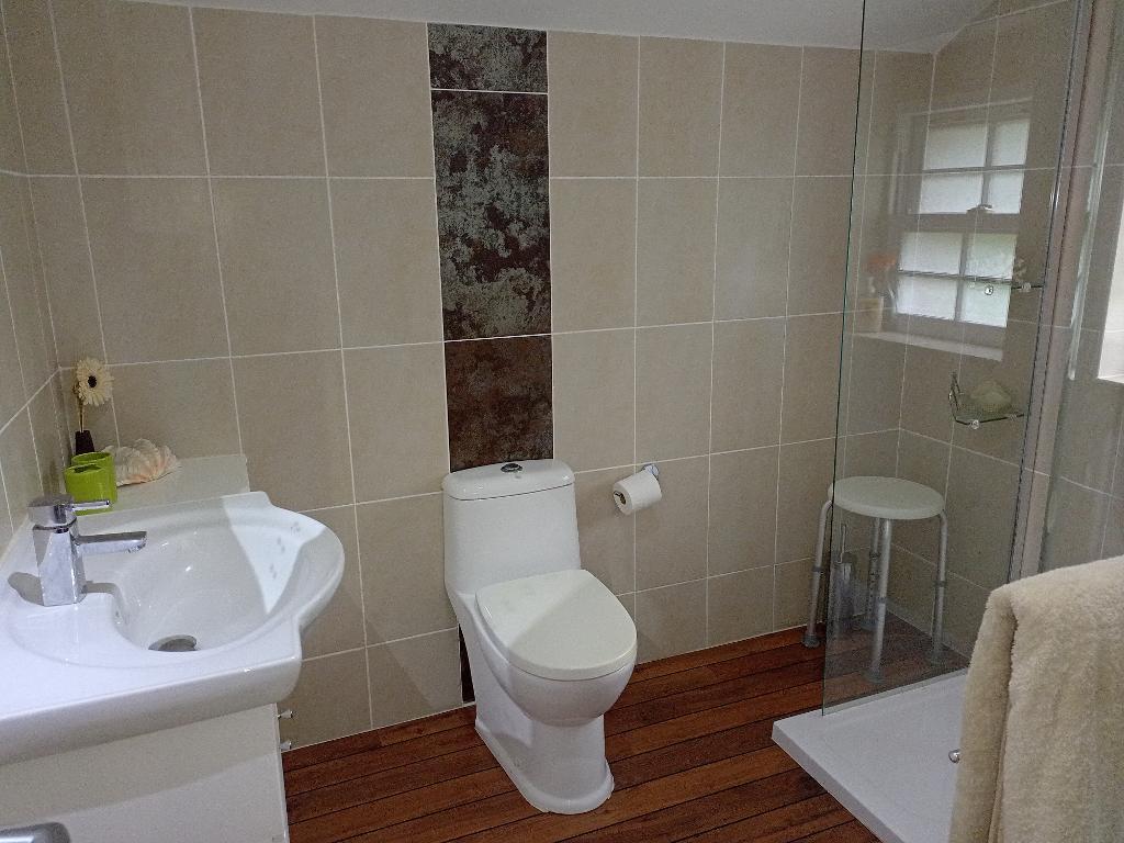Bed 1 Ensuite