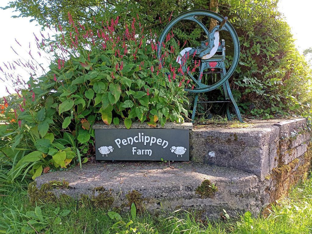 Entrance To Penclippen