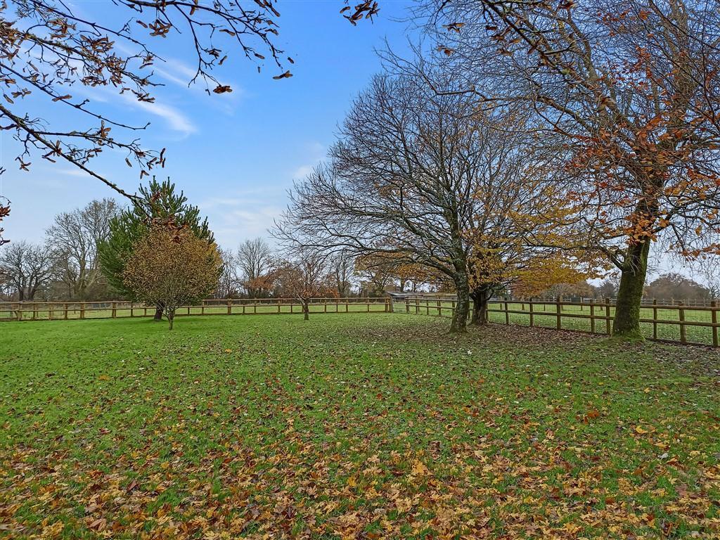 Land And Gardens