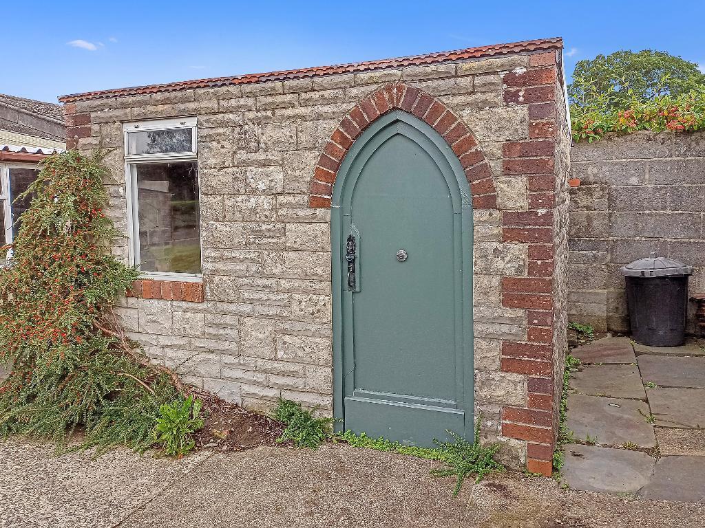 Outbuilding