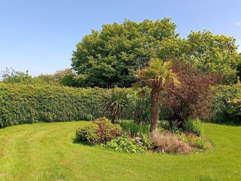 Gardens in May 2023