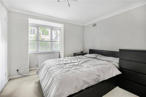 2 bedroom apartment for sale, Brighton Road, Surrey KT15