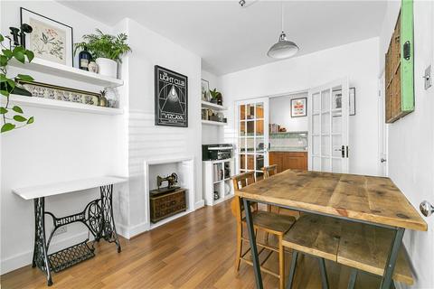 104 Washington Road, Worcester Park, KT4 8JH