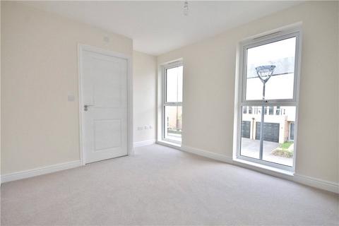 2 bedroom apartment for sale, Addlestone, Surrey KT15